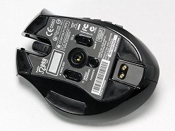 画像ギャラリー No.027のサムネイル画像 / 「MMO向けマウス」はワイヤレス＆ワイヤード接続両対応化でどう変わったか。「Razer Naga Epic」レビュー