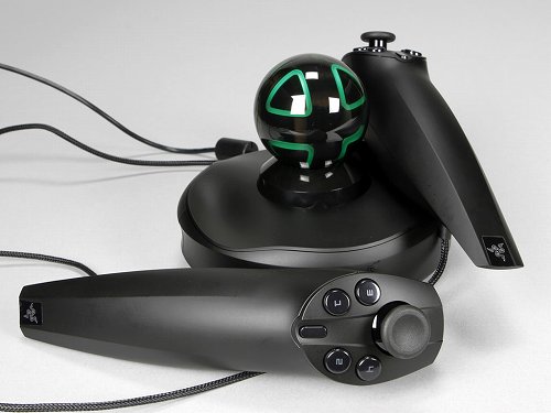 画像ギャラリー No.011のサムネイル画像 / PC用モーションコントローラの使い勝手はいかに。「Razer Hydra」レビューを掲載