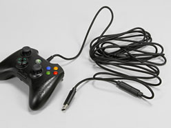 画像ギャラリー No.012のサムネイル画像 / Razerの初のゲームパッド「Razer Onza Tournament Edition」レビュー。Xbox 360純正パッドからの乗り換え候補になり得る