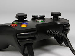 画像ギャラリー No.016のサムネイル画像 / Razerの初のゲームパッド「Razer Onza Tournament Edition」レビュー。Xbox 360純正パッドからの乗り換え候補になり得る