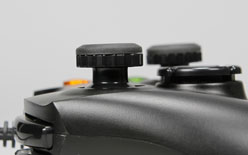 画像ギャラリー No.017のサムネイル画像 / Razerの初のゲームパッド「Razer Onza Tournament Edition」レビュー。Xbox 360純正パッドからの乗り換え候補になり得る
