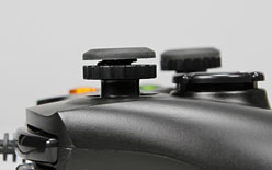 画像ギャラリー No.018のサムネイル画像 / Razerの初のゲームパッド「Razer Onza Tournament Edition」レビュー。Xbox 360純正パッドからの乗り換え候補になり得る