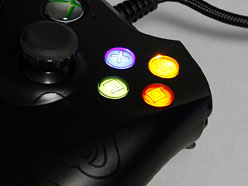 画像ギャラリー No.024のサムネイル画像 / Razerの初のゲームパッド「Razer Onza Tournament Edition」レビュー。Xbox 360純正パッドからの乗り換え候補になり得る