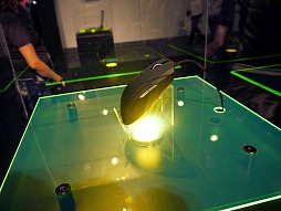 画像ギャラリー No.018のサムネイル画像 / ［E3 2012］Razerブースに新作マウス「Razer Taipan」と「MechWarrior Online」専用コントローラが出展