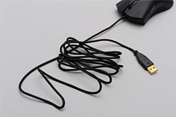 画像ギャラリー No.015のサムネイル画像 / 「Razer DeathAdder 2013」レビュー。光学センサーが変わった「だけ」じゃない最新モデルをチェックする