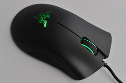 画像ギャラリー No.032のサムネイル画像 / 「Razer DeathAdder 2013」レビュー。光学センサーが変わった「だけ」じゃない最新モデルをチェックする