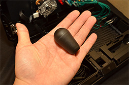 画像ギャラリー No.008のサムネイル画像 / ［COMPUTEX］AtroxのPS3版は？ Bladeの日本発売は？ Razerの新製品をチェックしつつ，CEOに気になるところを聞いてみた