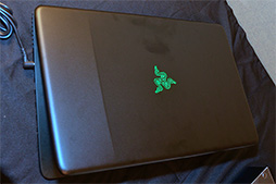 画像ギャラリー No.016のサムネイル画像 / ［COMPUTEX］AtroxのPS3版は？ Bladeの日本発売は？ Razerの新製品をチェックしつつ，CEOに気になるところを聞いてみた