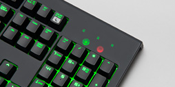 画像ギャラリー No.007のサムネイル画像 / Razer独自の「緑軸」「オレンジ軸」メカニカルキースイッチは買いか？ ゲーマー向けキーボード「BlackWidow」の新モデルをテスト