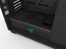 画像ギャラリー No.004のサムネイル画像 / Razer,ゲーマー向けPCケース監修プログラムを開始。第1弾はNZXT製のミドルタワーPCケース「H440 - Designed by Razer」