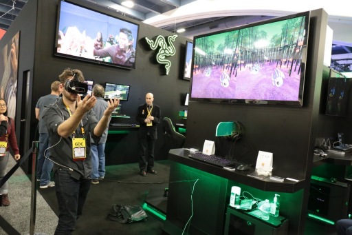 画像ギャラリー No.012のサムネイル画像 / ［GDC 2015］仮想現実対応デバイス統一規格を目指す「OSVR」の現状は？ 対応製品とデモの内容を探る