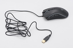 画像ギャラリー No.013のサムネイル画像 / 「Razer Mamba Tournament Edition」レビュー。新世代レーザーセンサー搭載のハイエンドマウスはさすがの完成度だ