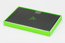 画像ギャラリー No.006のサムネイル画像 / 単体GPUを持たないRazer製Ultrabookは意外な優等生。「Blade Stealth」ファーストインプレッション