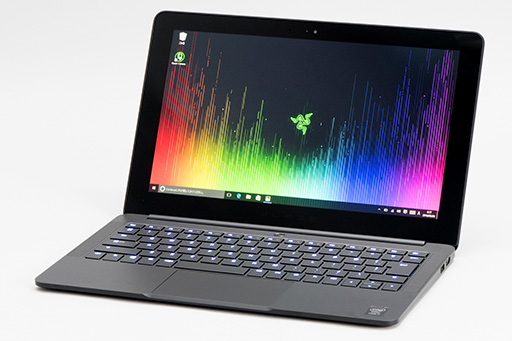 画像ギャラリー No.008のサムネイル画像 / 単体GPUを持たないRazer製Ultrabookは意外な優等生。「Blade Stealth」ファーストインプレッション