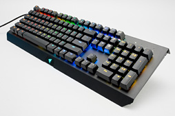 画像ギャラリー No.002のサムネイル画像 / 「Razer BlackWidow X Chroma」英語配列モデルを試す。「X」付きのBlackWidowは,従来モデルと何が違うのか