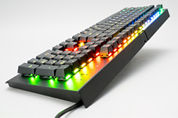 画像ギャラリー No.029のサムネイル画像 / 「Razer BlackWidow X Chroma」英語配列モデルを試す。「X」付きのBlackWidowは,従来モデルと何が違うのか