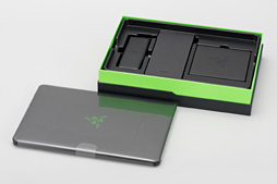 画像ギャラリー No.006のサムネイル画像 / 「Razer Blade」2016年モデルをテスト。超薄型のゲーマー向けノートPCは，持ち運べるゲーム環境への期待に応えられるか？