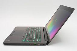 画像ギャラリー No.007のサムネイル画像 / 「Razer Blade」2016年モデルをテスト。超薄型のゲーマー向けノートPCは，持ち運べるゲーム環境への期待に応えられるか？