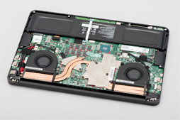 画像ギャラリー No.035のサムネイル画像 / 「Razer Blade」2016年モデルをテスト。超薄型のゲーマー向けノートPCは，持ち運べるゲーム環境への期待に応えられるか？