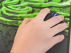 父，小学生の娘に「初めてのゲーマー向けデバイス」を与えてみる
