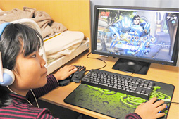 画像ギャラリー No.016のサムネイル画像 / 父，小学生の娘に「初めてのゲーマー向けデバイス」を与えてみる