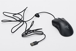 画像ギャラリー No.009のサムネイル画像 / 「Razer DeathAdder Elite」レビュー。ド定番マウスシリーズの最新作は,ゲーマーの期待に応えてくれるか