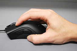 画像ギャラリー No.030のサムネイル画像 / 「Razer DeathAdder Elite」レビュー。ド定番マウスシリーズの最新作は,ゲーマーの期待に応えてくれるか