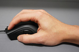 画像ギャラリー No.031のサムネイル画像 / 「Razer DeathAdder Elite」レビュー。ド定番マウスシリーズの最新作は,ゲーマーの期待に応えてくれるか