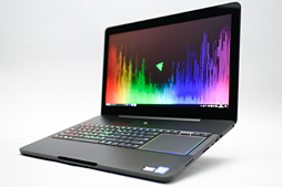 画像ギャラリー No.002のサムネイル画像 / 「Razer Blade Pro」ノートPCの2017年モデルを試す。薄型メカニカルキースイッチはとにかく素晴らしく,これだけでも買う価値がある