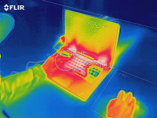 画像ギャラリー No.009のサムネイル画像 / 2017年版「Razer Blade」の4Kパネル搭載モデル，ミニレビュー。本気でゲームに使ってみた