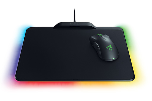画像ギャラリー No.006のサムネイル画像 / ［CES 2018］Razer，ワイヤレスマウスを充電から解放するシステム「HyperFlux」発表。マウス側にはバッテリーを搭載せず軽量化し，常時給電に