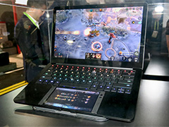 ［CES 2018］Razer Phoneを填め込んで使うノートPC風コンセプトモデル「Project Linda」が登場。2.1chスピーカーと「HyperFlux」も