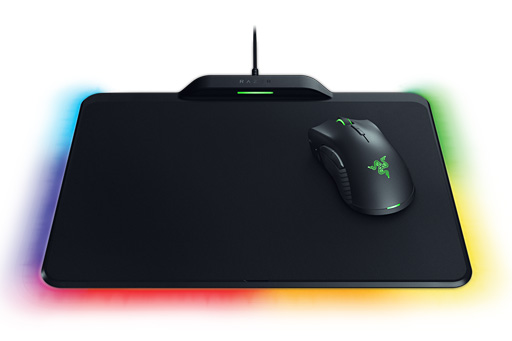 画像ギャラリー No.037のサムネイル画像 / ［CES 2018］Razer Phoneを填め込んで使うノートPC風コンセプトモデル「Project Linda」が登場。2.1chスピーカーと「HyperFlux」も