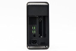 画像ギャラリー No.007のサムネイル画像 / 「Razer Core V2」レビュー。Thunderbolt 3接続の外付けグラフィックスボックス第2世代モデルは何が変わったか