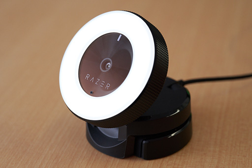 画像ギャラリー No.002のサムネイル画像 / リングライト付きWebカメラ「Razer Kiyo」を試す。最小限の照明でけっこうキレイに顔出し配信できるアイテムだ