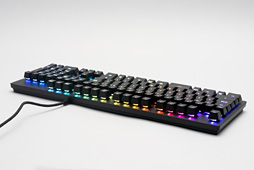 画像ギャラリー No.046のサムネイル画像 / 「Razer Huntsman」レビュー。国内発売決定済みの日本語配列モデルで「Opto-Mechanical」キースイッチの実力に迫る