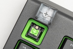 画像ギャラリー No.034のサムネイル画像 / 「Razer BlackWidow Ultimate 2018」レビュー。「防塵防滴」はゲーマー向けキーボードに必須の要素となるのか