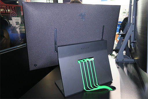 画像ギャラリー No.007のサムネイル画像 / Razer初の液晶ディスプレイ「Raptor」展示機レポート。見れば見るほど欲しくなるデザインだ