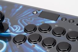 画像ギャラリー No.021のサムネイル画像 / Razerの新作アーケードスティック「Panthera Evo」レビュー。機能性と可搬性を兼ね備えた,トーナメントを勝ち抜くための1台