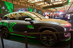 画像ギャラリー No.009のサムネイル画像 / ［CJ2019］「Razer Viper」は本当にものすごく軽い。実機でその魅力を体験した