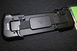 画像ギャラリー No.018のサムネイル画像 / Razer，NUCをベースにした小型デスクトップPC「Tomahawk」を発表。スマホ向け新型ゲームパッドなど多数の新製品も明らかに