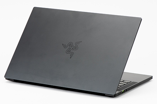 画像ギャラリー No.006のサムネイル画像 / 【PR】Razerの薄型ノートPC「Blade Stealth 13」を試す。アンダー1.4kgの持ち歩けるPCでFortniteやFall Guysを快適にプレイできる