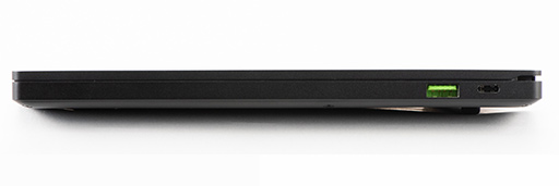 画像ギャラリー No.016のサムネイル画像 / 【PR】Razerの薄型ノートPC「Blade Stealth 13」を試す。アンダー1.4kgの持ち歩けるPCでFortniteやFall Guysを快適にプレイできる