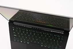 画像ギャラリー No.009のサムネイル画像 / 【PR】第11世代Core搭載の「Blade Stealth 13」は,「仕事の合間にちょっとゲーム」を可能にするいいとこ取りノートPCだ