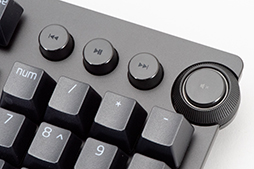 画像ギャラリー No.012のサムネイル画像 / 【PR】Razerの光学式キーボード「Huntsman V2 Analog」は,アナログ入力機能で当たり前のゲーマー向けキーボードを超えた