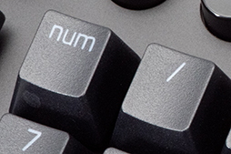 画像ギャラリー No.024のサムネイル画像 / 【PR】Razerの光学式キーボード「Huntsman V2 Analog」は,アナログ入力機能で当たり前のゲーマー向けキーボードを超えた
