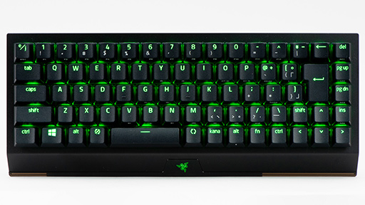 画像ギャラリー No.006のサムネイル画像 / 【PR】Razerのミニキーボード「BlackWidow V3 Mini」を試す。ワイヤレスでもUSBでも使える便利さが魅力だ