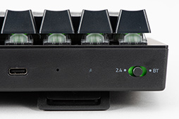 画像ギャラリー No.016のサムネイル画像 / 【PR】Razerのミニキーボード「BlackWidow V3 Mini」を試す。ワイヤレスでもUSBでも使える便利さが魅力だ