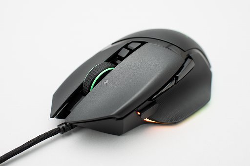 画像ギャラリー No.001のサムネイル画像 / 【PR】「Razer Basilisk V3」のセンサーは驚きの性能。スクロールホイールの新機能やLEDイルミネーションも搭載した新モデルを試した