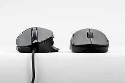 画像ギャラリー No.005のサムネイル画像 / 【PR】「Razer Basilisk V3」のセンサーは驚きの性能。スクロールホイールの新機能やLEDイルミネーションも搭載した新モデルを試した